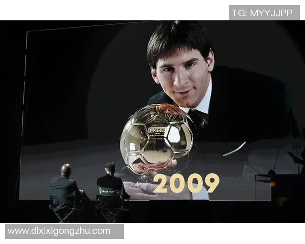 蓬蓬头足坛巨星成长历程与辉煌瞬间全面回顾